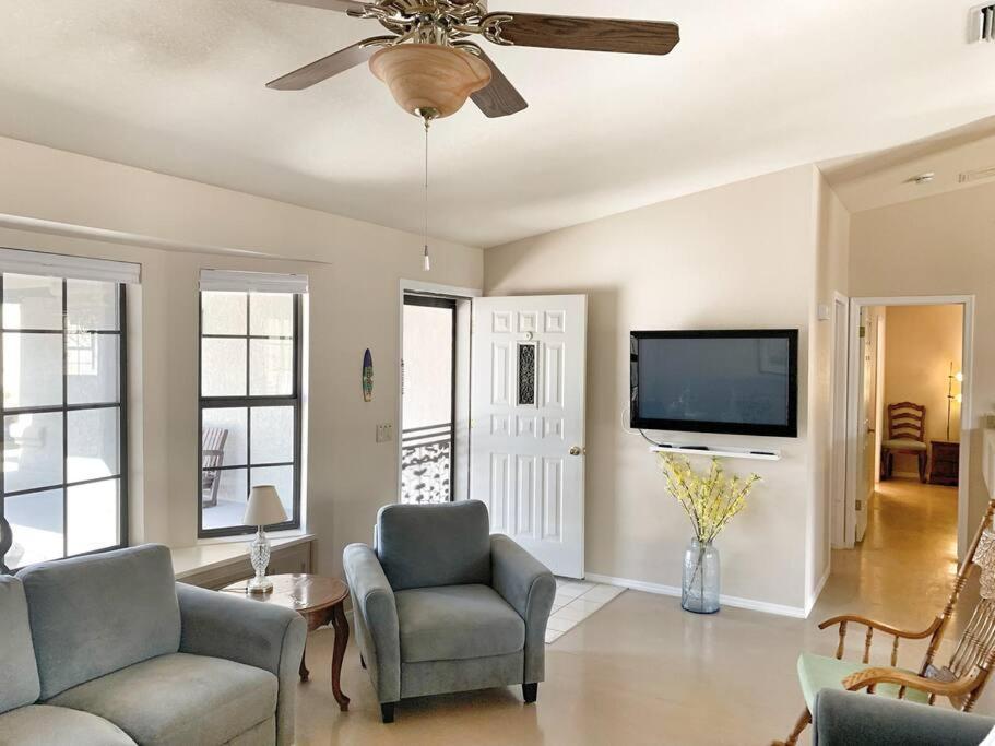 Desert Getaway - Centrally Located, Trail Access Steps Away! Lake Havasu City Exterior foto